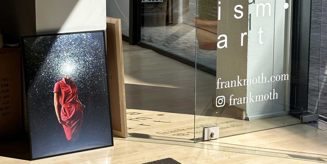 Oprawione dzieło Franka Motha